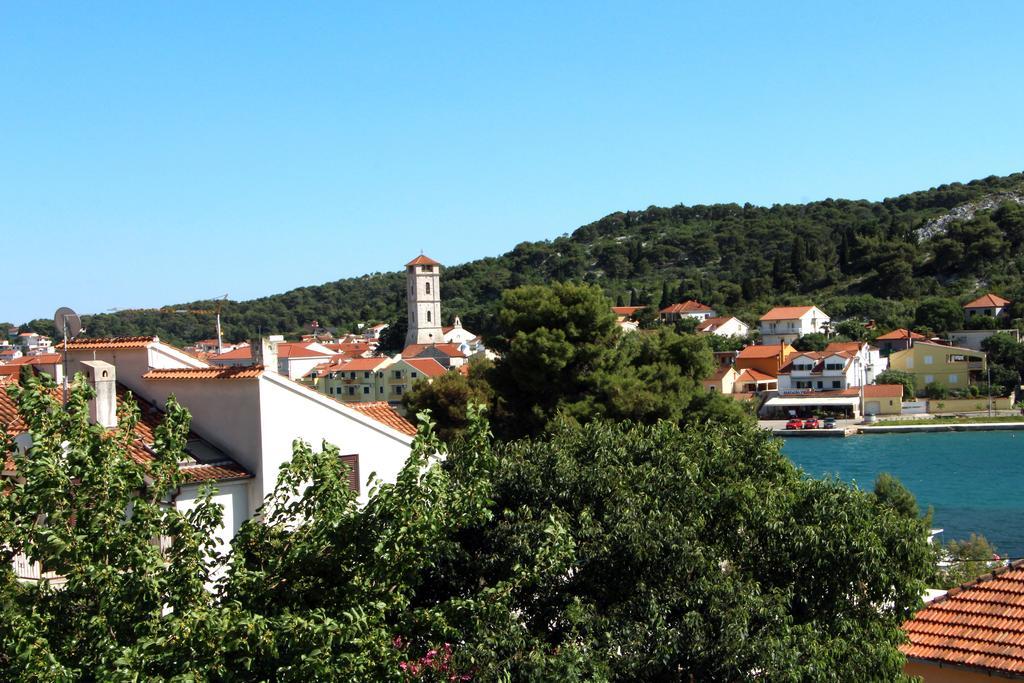 Apartments Villa Russo Tisno Zewnętrze zdjęcie